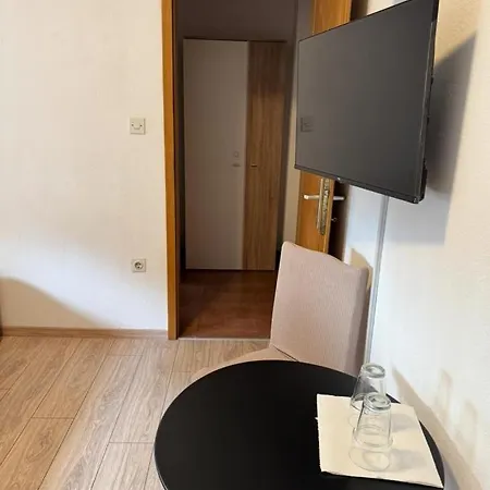 Apartment Marsic &