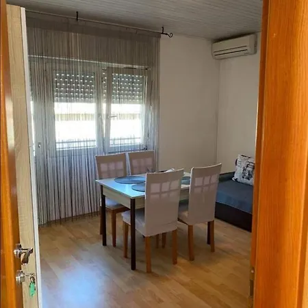Apartment Marsic & Baska Voda